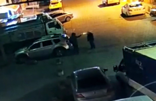 Trabzon'da olay görüntü! Silahla arkadan yaklaşıp muhtarı böyle öldürmüş