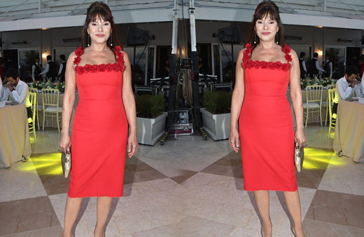 57 yaşındaki Aydan Şener hiç yaşlanmıyor! Pozuna bakın