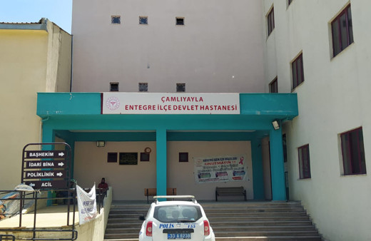 Mersin'de doktora saygısızlık yapan çifte gözaltı