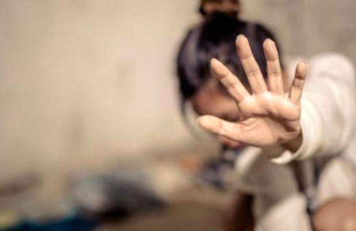 Mobilya ustası, karyola tamiri için gittiği evde cinsel saldırıda bulundu