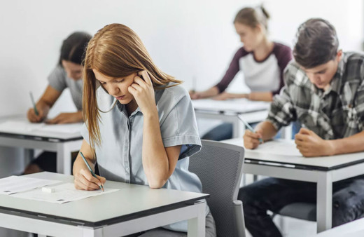 YÖK'ten tez aşamasındaki lisansüstü öğrencilerine ek süre hakkı