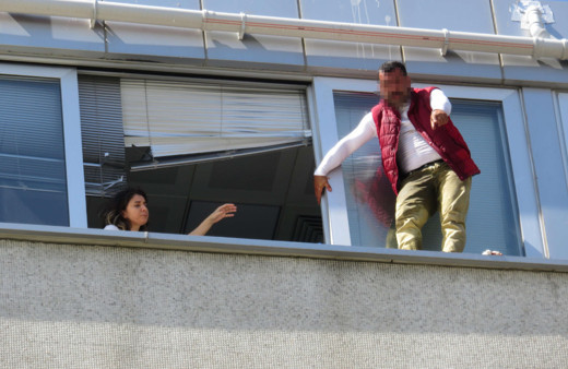 İstanbul Kadıköy Belediyesi binasında intihar girişimi