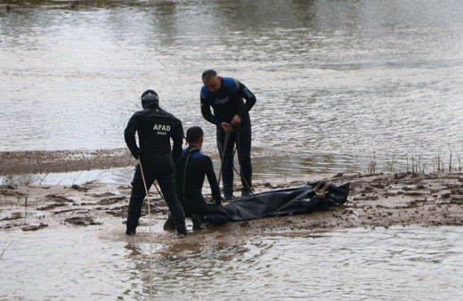 Sivas'ta Kızılırmak'tan cesetler çıktı! 4 kişiyi aldı 3 kişiyi verdi