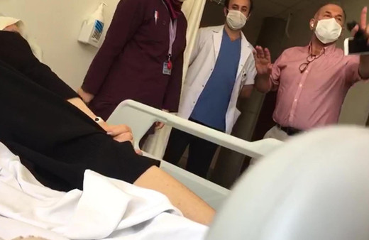 Bu da doktor şiddeti! Hastasına kızınca hakaret yağdırıp hastaneden kovdu