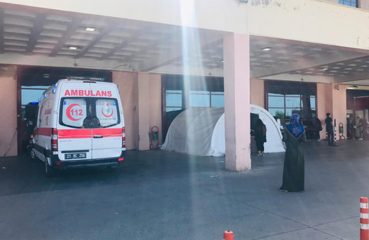 Eşi eve berber çağırdı yatalak kocası bir hafta sonra koronavirüsten hayatını kaybetti