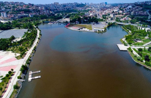Haliç'te denizin rengi neden değişti? İBB'den bomba açıklama