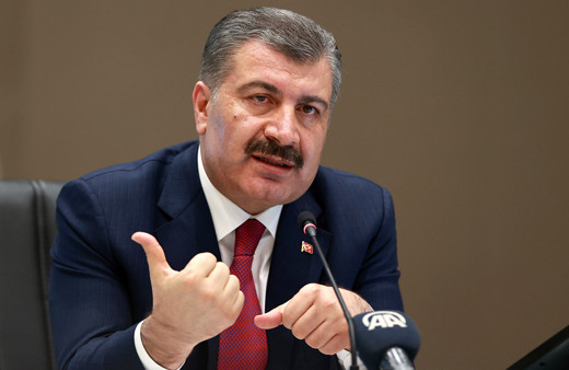 Bakan Koca'dan sosyal mesafe uyarısı