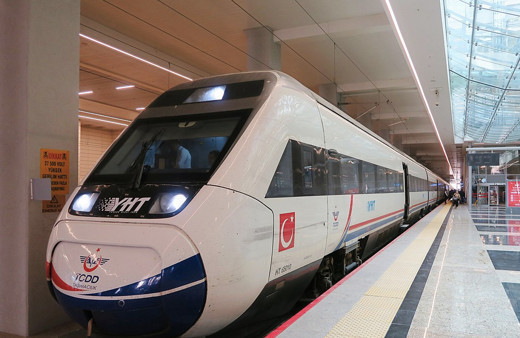Milli elektrikli tren gelecek yıl raylara iniyor! Tarih belli oldu 160 km hız yapacak