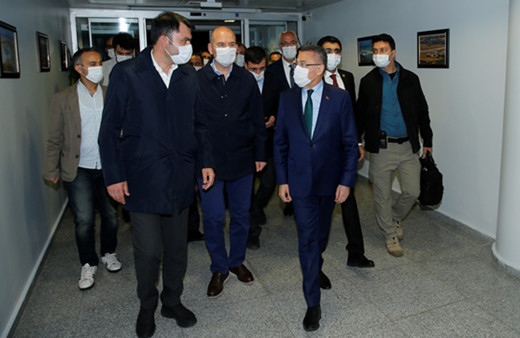 Devlet depremin vurduğu Bingöl Karlıova'ya çıkarma yaptı! Oktay'dan flaş açıklamalar