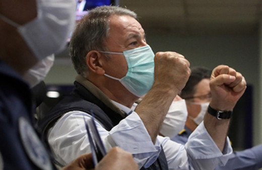 Hulusi Akar'ı hiç böyle görmemiştiniz! Pençe-Kartal Operasyonu başladı