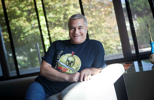 Mehmet Ali Erbil aylar sonra dışarı çıktı! Erbil'in ellerinin titremesi korkuttu