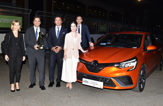 Yeni Renault Clio Türkiye’de yılın otomobili seçildi