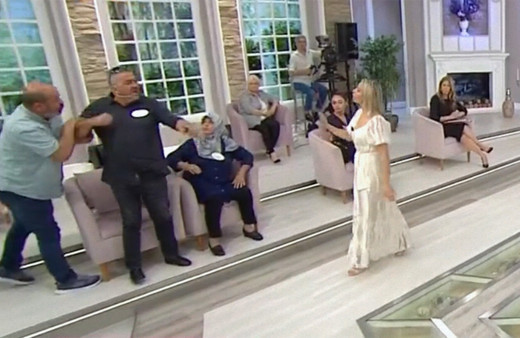 Esra Erol cinli aile olayında şok gelişme! Canlı yayın kesildi