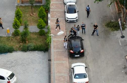 Adana'da FETÖ’nün finans ayağına darbe! Operasyon drone ile görüntülendi