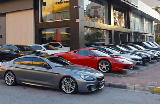 Antalya'da galericiden lüks otomobil ile 73 milyon liralık vurgun