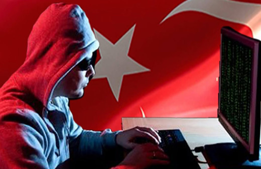 Türk hackerlardan Yunanistan'a tarihi ayar