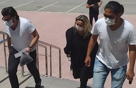 Eski sevgilisini göğsünden bıçaklayan kadın tutuklandı