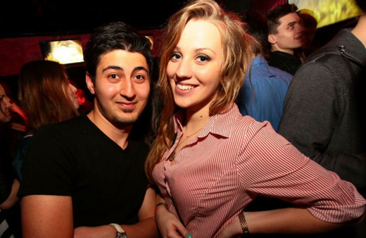 Meral Akşener'in kürsüye çıkardığı Serhan Koray Çiftçi'nin eğlence fotoğrafları internete düştü