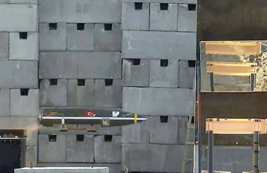 Bakan Varank video paylaşıp duyurdu: SARB-83 ilklere imza atarak testi geçti