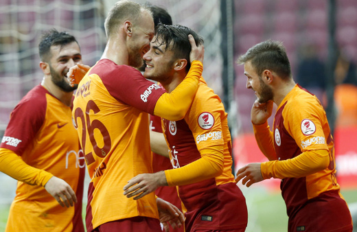 İtalyan kulüpleri Yunus Akgün'ün peşinde