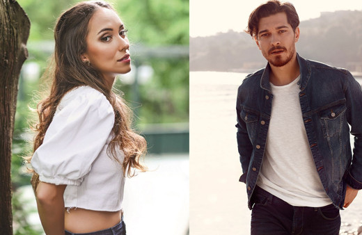 Çağatay Ulusoy sevgilisi Duygu Sarışın'ı öpücüklere boğdu! Yeni imajıyla şok etti