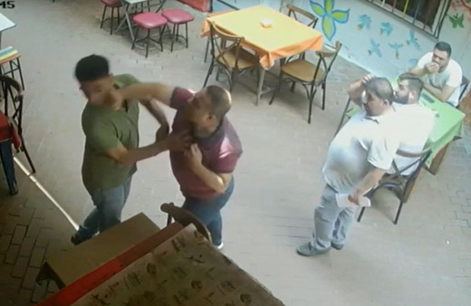 Aydın'da avukatın eski müvekkiline attığı yumruk boks maçında atılmıyor