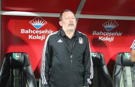 Sergen Yalçın tatile çıktı Alaçatı'ya kaçtı