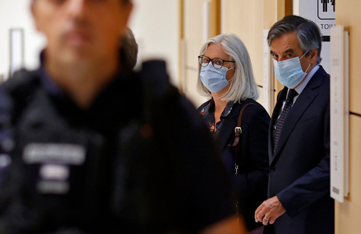 Eski Fransa Başbakanı François Fillon’a 5 yıl hapis cezası