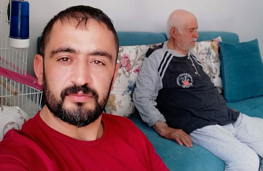 Babasını korona vrüsten kaybetti, "Kimse bana bulaşmaz demesin" uyarısı yaptı