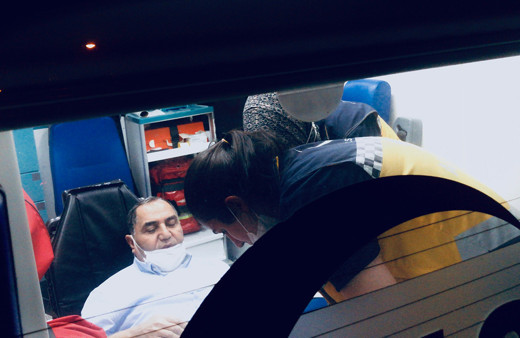 Bursada ekmek almaya giderken, pompalı tüfekle vuruldu