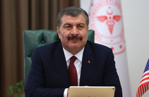 Bakan Fahrettin Koca tedbirsiz asker uğurlamalarına dikkat çekti