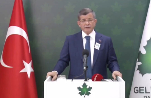 Ahmet Davutoğlu Şehir Üniversitesi üzerinden Erdoğan'a çok sert yüklendi!