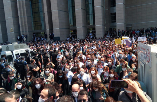 CHP'den hükümete çoklu baro çağrısı: Barolar siyasi birer enstrüman haline gelir