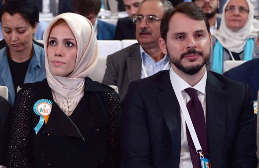 Esra Albayrak kimdir, kaç yaşında Esra Albayrak biyografisi