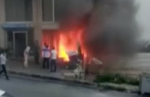 İstanbul'da korkutan yangın! Mobilya atölyesi alev alev yandı