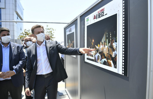 15 Temmuz'da cuntacıların tankla ezdiği otomobil Bahçelievler'de sergilendi