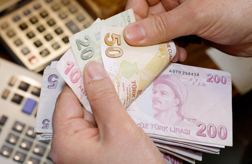 DİSK'ten dikkat çeken kademeli ve asgari ücret açıklaması