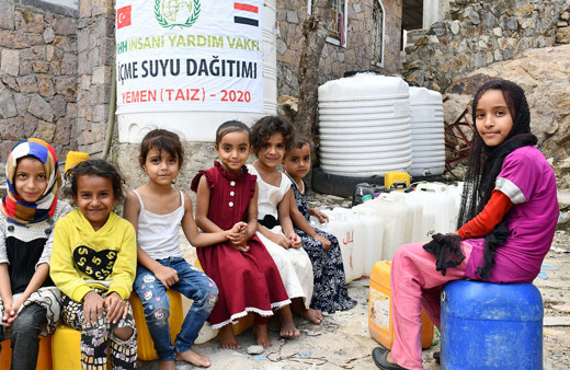 Türkiye’den Yemen’e 250 bin kişilik yardım