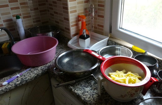 Şile’de suları akmayan vatandaş: Torunlarım banyo için denize gidiyorlar