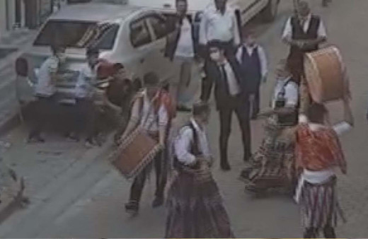 Hem virüs hem maganda tehlikesi! Sultangazi'de şoke eden görüntüler