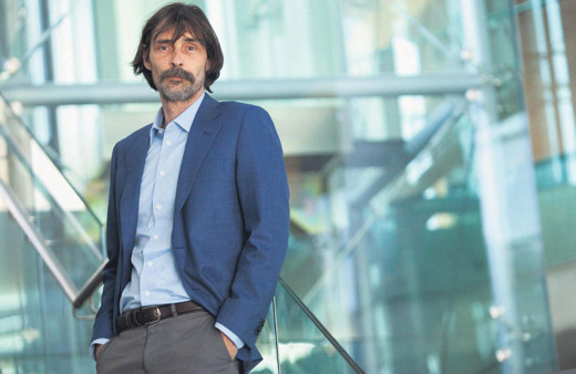 Yeni dizisi için Erdal Beşikçioğlu imaj değiştirdi görenler tanıyamadı