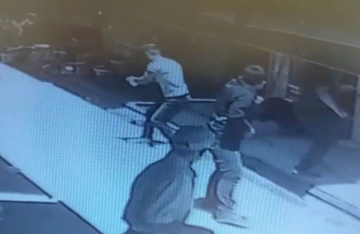 Konya’da iki grup arasında silahlı kavga kamerada