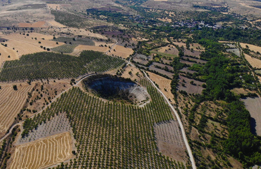 Elazığ'da şaşırtan çukur gizemi halen çözülemedi