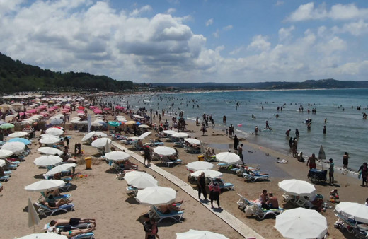 Şile plajlarında korona kimsenin umrunda değil: Maskemiz yok ama gözlüğümüz şapkamız var