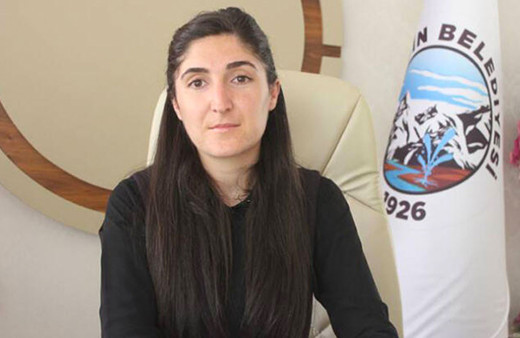 HDP'li Diyadin Belediye Başkanı Betül Yaşar'a terörden gözaltı