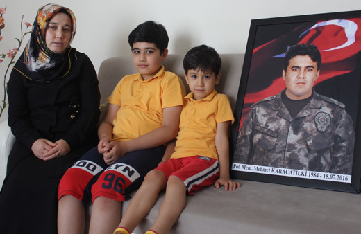 15 Temmuz'da şehit olan özel harekatçının eşi: FETÖ'cülerin kökünün kurutulmasını istiyorum