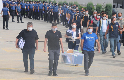 Kocaeli'de günlük kazancı 546 bin TL olan çete 'Körfez Kurdu' operasyonuyla çökertildi