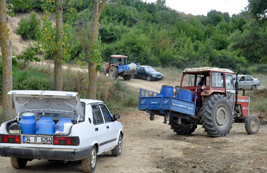 Tekirdağ'da inanılmaz görüntüler! Köylülerin susuzluktan içtikleri su inanılmaz