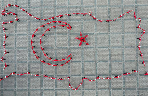 Ayasofya önündeki 15 Temmuz koreografisi izleyenleri mest etti