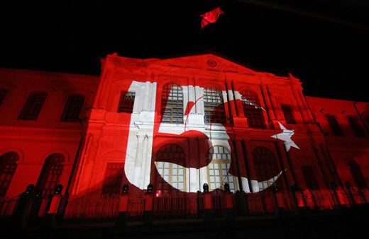 Kuleli Askeri Lisesi ve 15 Temmuz Şehitler Köprüsü'nde göz kamaştıran gösteri